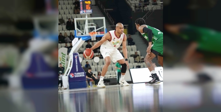 Karşıyaka Basketbol, Markel Starks'ı transfer etti