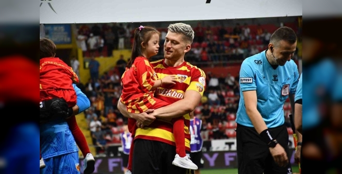 Kayserispor, İstanbulspor'u 4-0 mağlup etti
