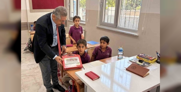 Küçüklü İlkokulu, deprem sonrası yeni binasında açıldı