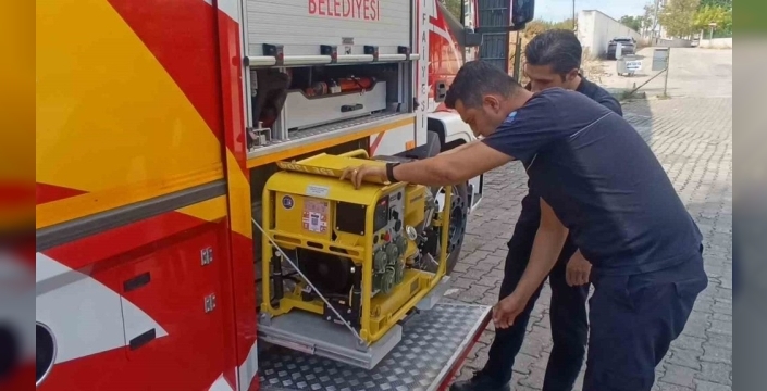 Manavgat İtfaiyesi'ne yeni 42 metre merdivenli araçlar teslim edildi