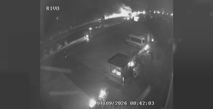 Manavgat'ta refüjdeki otlar alev aldı