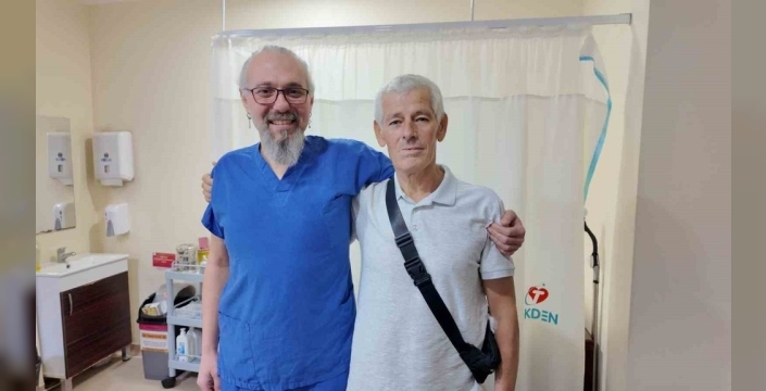 Mide kanseri hastasına kapalı ameliyatla yeni sindirim sistemi yapıldı