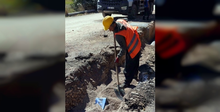 MUSKİ, Yerkesik mahallesinde su isale hattını yeniliyor