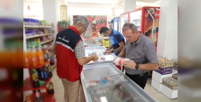 Nazilli marketlerinde gıda denetimi yapıldı