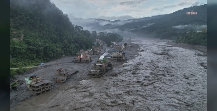 Nepal'de sel felaketi: 900'den fazla ölü, binlerce kayıp