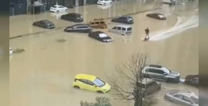 Saudel tayfunu Çin'de yıkıma yol açtı