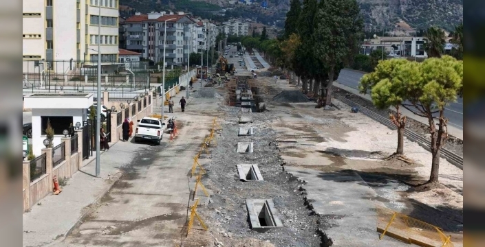 Söke’de altyapı çalışmaları Aydın Büyükşehir Belediyesi ile sürüyor