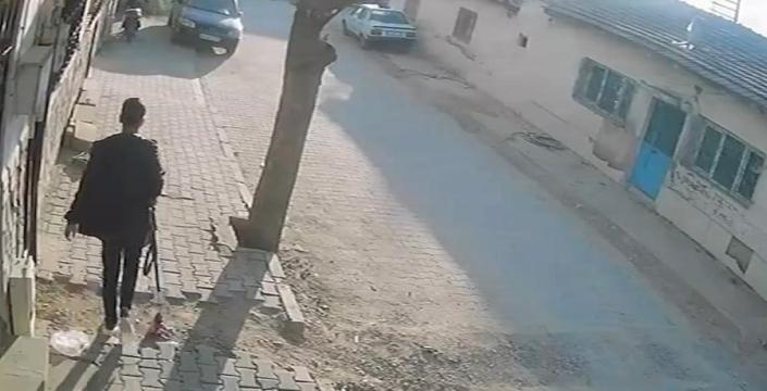 Turgutlu'da okul önünde silahlı saldırı: 11 öğrenci yaralandı