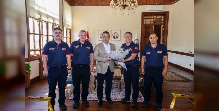 Vali Sözer itfaiyecilerle bir araya geldi