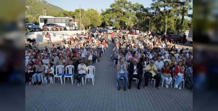 Akyaka'da Halet Çambel ve Nail Çakırhan anma konseri yapıldı