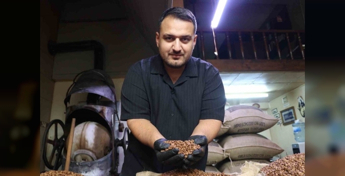 Asırlık makineler Türk kahvesine lezzet katıyor