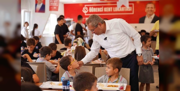 Ayvalık'ta öğrenciye 50 liraya üç çeşit yemek