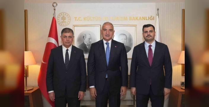 Başkan Tugay, Ankara'da Bakanlarla İzmir'i görüştü