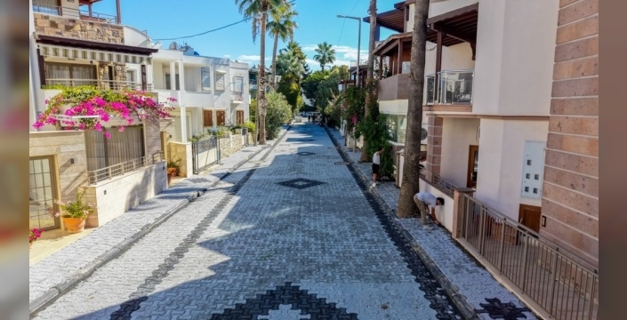 Bodrum'da beş mahallede ulaşım konforu için çalışmalar devam ediyor