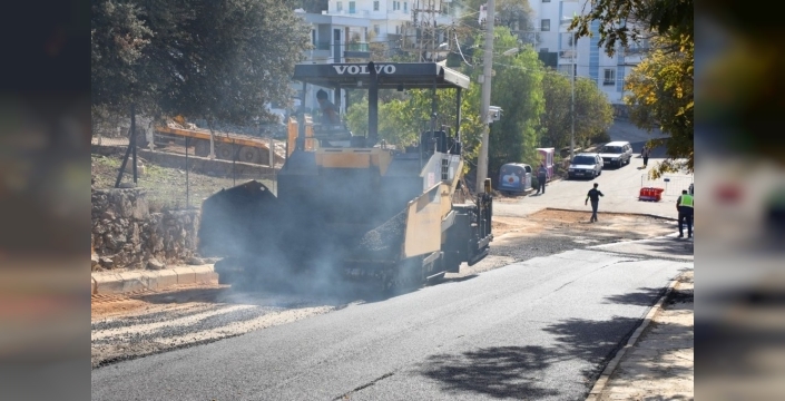 Bodrum'da dört mahallede yol çalışmaları devam ediyor