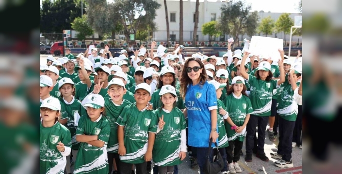 Bodrum FK, okulları ziyaret ederek öğrencilere sürpriz yaptı