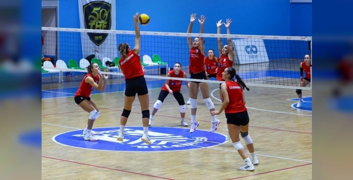 Bodrumspor kadın voleybol takımı Fenerbahçe'yi ağırlıyor