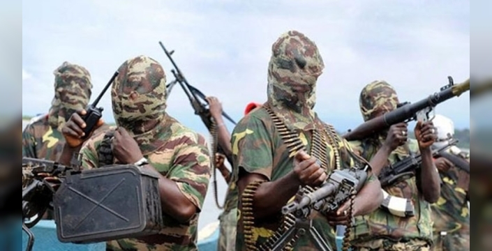 Boko Haram, Nijerya'daki askeri üsse saldırdı: 14 ölü