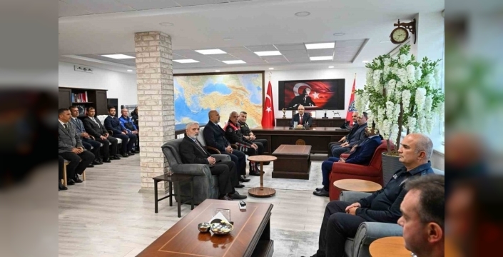 Bolu'da başarılı emniyet personeli ödüllendirildi