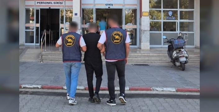 Bozdoğan'da uyuşturucu suçlusu jandarmaya yakalandı