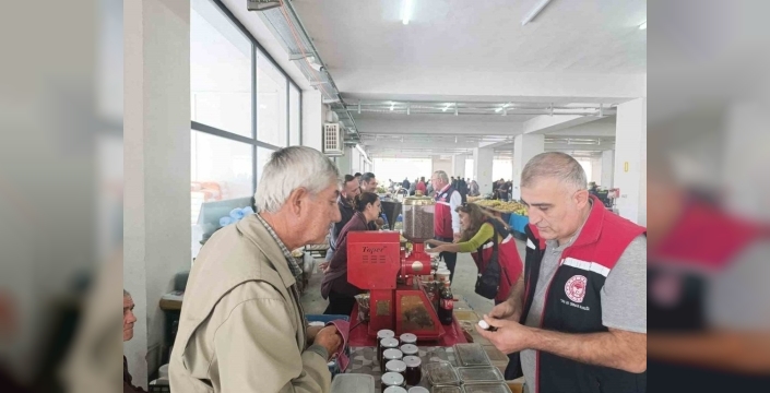Buharkent'te pazar yerlerinde gıda denetimi yapıldı