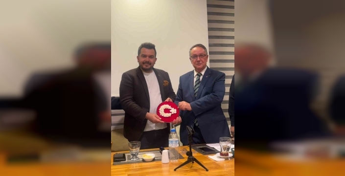Bursa'daki panelde yerel ve küresel ekonomik gelişmeler değerlendirildi
