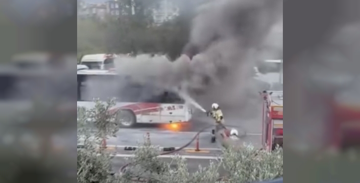 Çanakkale’de 17 HO 1004 plakalı otobüs yandı