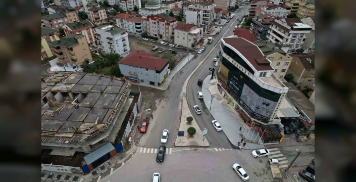 Çayırova'da Uğur Mumcu Caddesi'nde büyük yenileme çalışması