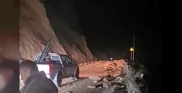 Çin'de 7 büyüklüğünde deprem meydana geldi, halk sokaklarda uyudu