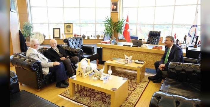 DPÜ Rektörü, Kütahya Müftüsü İzmirli'yi ağırladı