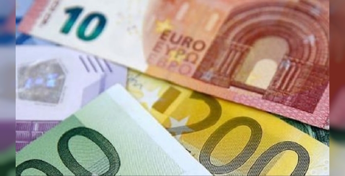 ECB üç politika faizini değiştirmedi