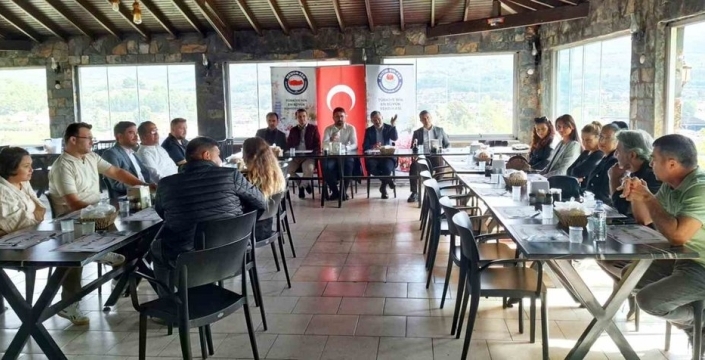 Eğitim-Bir-Sen Muğla şubesi, delegelerle değerlendirme toplantısı yaptı