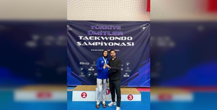 Elifnaz Köseoğlu, Türkiye Taekwondo Şampiyonu oldu