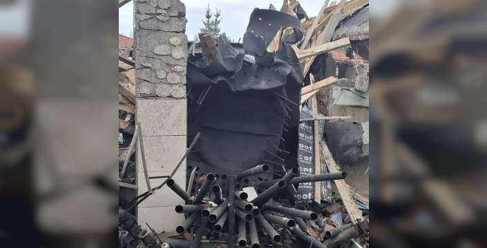 Emet'te kazan dairesinde patlama oldu