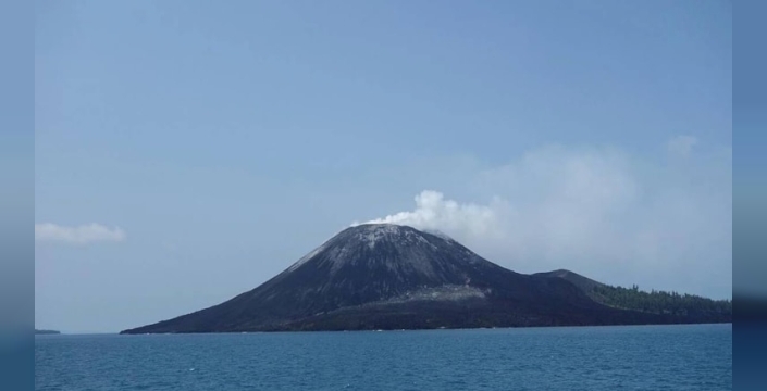 Endonezya'da Anak Krakatau çevresinde iki yeni ada oluştu