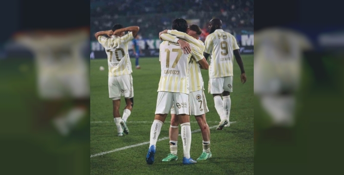 Fenerbahçe, Çaykur Rizespor'u 3-0 yenerek galibiyet serisini sürdürdü