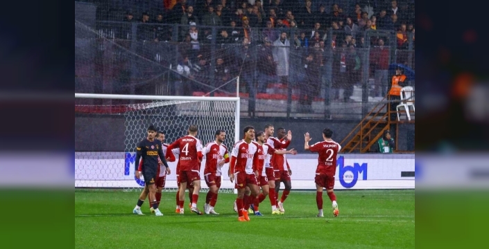 Galatasaray, Pendikspor ile hazırlık maçında 3-3 berabere kaldı