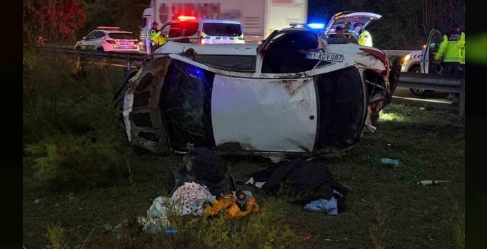 Hendek'te trafik kazası: 1 kişi hayatını kaybetti, 4 yaralı
