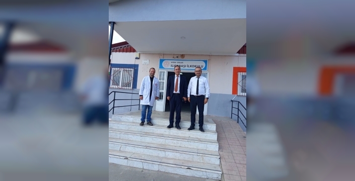 İlçe milli eğitim müdürü, ilkokul etkinliğine katıldı