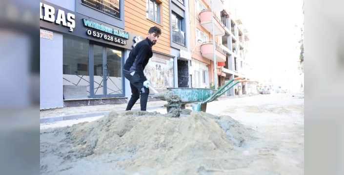 İncirliova'da yol yenileme çalışmaları devam ediyor