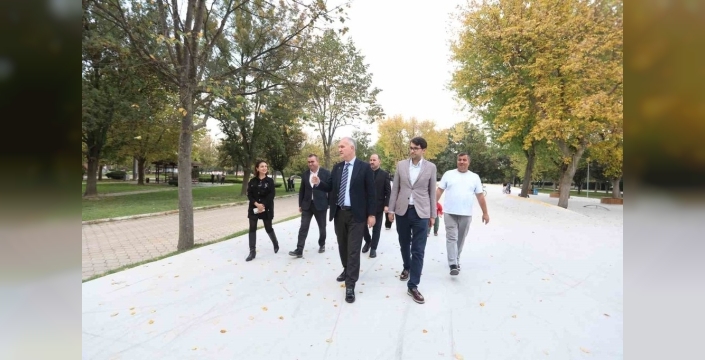 İnegöl'de Hikmet Şahin Kültür Parkı'nda yeni kaykay parkı tamamlandı