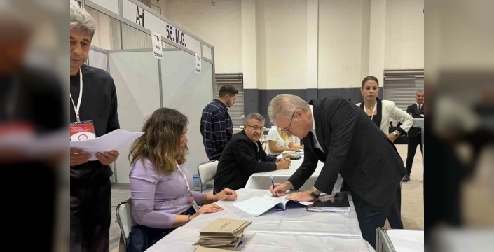 İzmir Ticaret Odası seçimleri başladı
