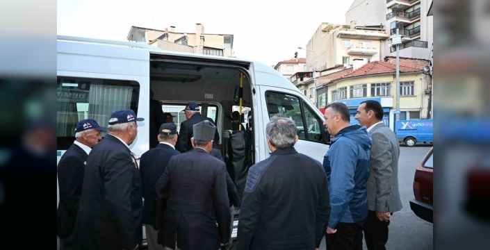 Kıbrıs gazileri 52 yıl sonra hatıralarını tazelemek için yola çıktı
