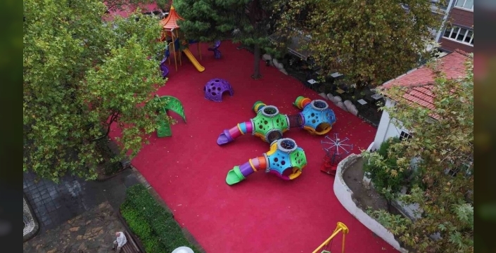Manisa'da park ve spor alanları bakım çalışmaları sürüyor