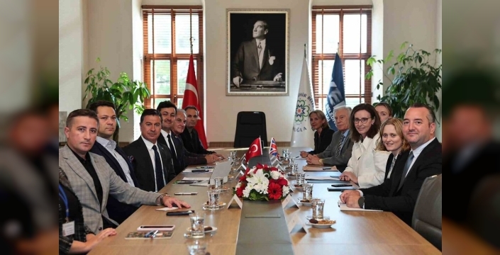 Muğla Büyükşehir Belediye Başkanı Aras, İngiliz Büyükelçi ile görüştü