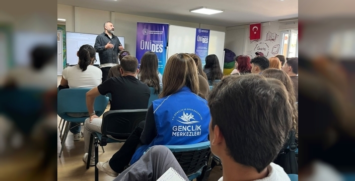 Muğla'da ÜNİDES başvuruları gençlere anlatıldı