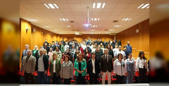 OMÜ'de Cumhuriyet'in tarihsel süreci ele alındı
