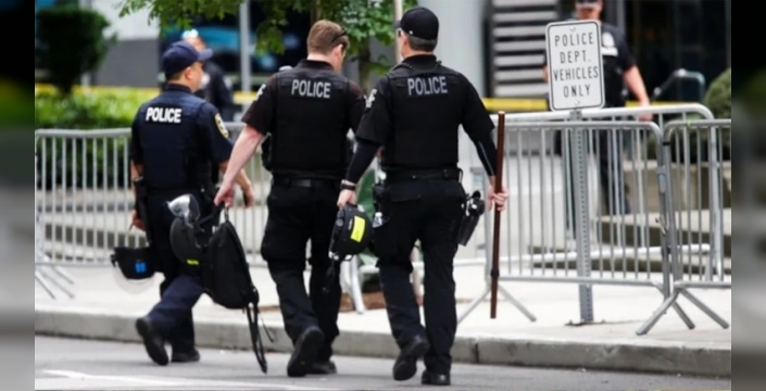 Oregon'da okula silahlı saldırı: 4 ölü