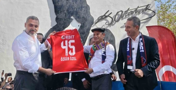 Özgür Özel'den yerel seçim sonuçlarına saygı çağrısı