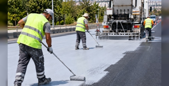 Phoenix'te yollar gri renge boyandı, sıcaklık düşürüldü